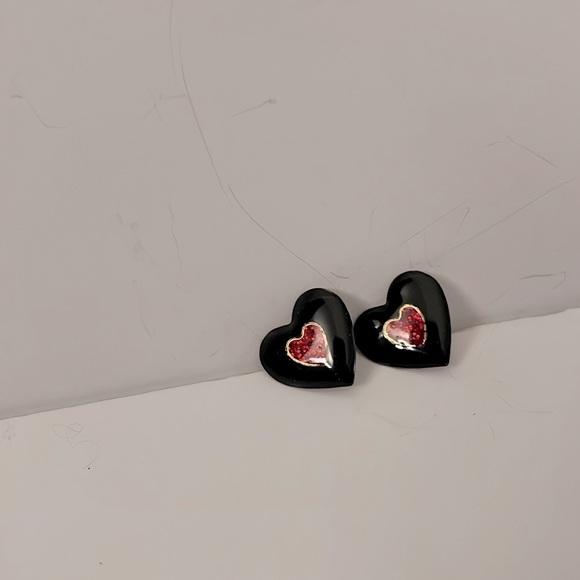 VINTAGE ENAMEL HEART EARRINGS - Picture 2 of 6